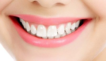 王連召使用獨特技術實現(xiàn)祛痘，驚嘆于其療效