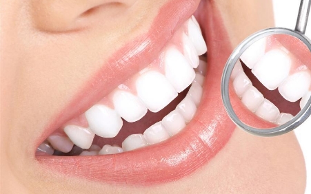 西南醫(yī)院整形美容科李喆的醫(yī)生價位表有何特點？熱門項目有哪些反饋？整形醫(yī)生的服務(wù)如何？