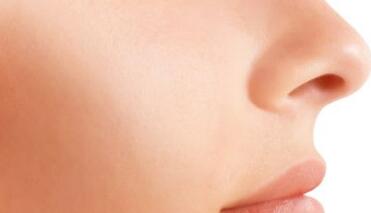 北京柏麗醫(yī)療美容鼻子整形需要花費(fèi)多少錢？李勁良院長介紹及價(jià)格收費(fèi)明細(xì)是怎樣的呢？