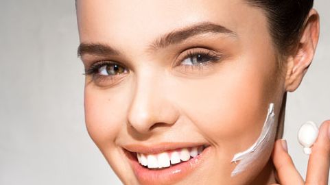 火爆！東莞鼻基底整形教你擁有完美鼻部！當(dāng)?shù)仡H受歡迎：鼻部整形、鼻翼微調(diào)等專業(yè)技術(shù)！