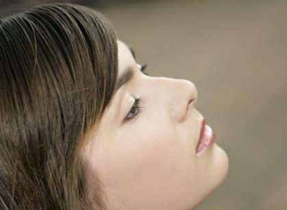 自體脂肪填充手術(shù)專家?guī)泐I(lǐng)略鄭州醫(yī)療服務(wù)的獨(dú)特魅力！