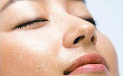 深圳同步齒科醫(yī)院推出全新的坐診醫(yī)生團隊，專業(yè)醫(yī)師名單及簡介曝光！