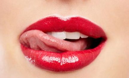 廣州頭發(fā)種植醫(yī)生推薦，發(fā)際線修復(fù)術(shù)效果明顯！種植費(fèi)用一覽無余！