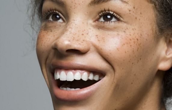 楊明勇：成都頂級整形醫(yī)生呈現(xiàn)神奇魅力，玻尿酸面部填充效果矚目