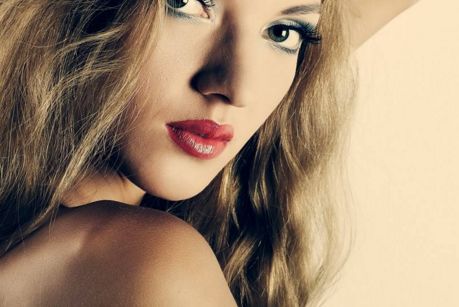 蔡震醫(yī)生就雙眼皮手術(shù)方面的案例反饋，你知道嗎？