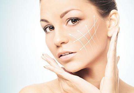 濟(jì)南哪個(gè)醫(yī)生是雙眼皮整形的首選？當(dāng)?shù)貍涫芡瞥绲尼t(yī)生名單揭秘！