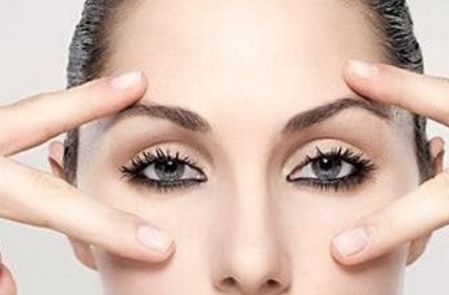 中國首屈一指的雙眼皮整形醫(yī)院推薦榜單公布，權(quán)威機(jī)構(gòu)麗都和薇琳榮譽(yù)登榜！