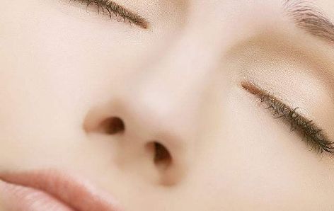 中山市2023年吸脂醫(yī)生綜合排名及費用情況揭秘！十大專家分析、真實案例詳解、價格清單大揭秘！