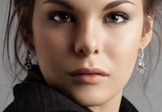 重慶華美陳德法醫(yī)生引領(lǐng)潮流，最新假體隆胸案例曝光