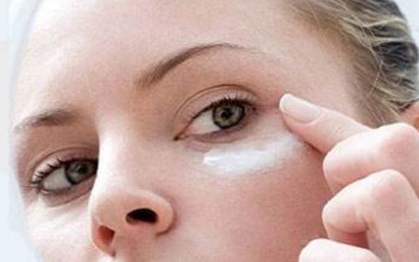 溫醫(yī)附二院整形美容科的李曉陽醫(yī)生，雙眼皮案例及價(jià)格表邀您瀏覽！