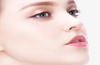 雙眼皮整形術(shù)的效果如何？醫(yī)生的信譽(yù)如何？附真實(shí)案例和最新價格表供參考