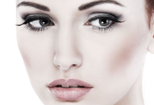 北京頂尖隆鼻醫(yī)生悉數(shù)揭曉！李戰(zhàn)強(qiáng)、李勁良等資深專家聲譽(yù)躍然紙上