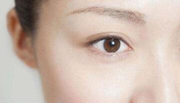 有沒(méi)有類(lèi)似楊軍庭的雙眼皮案例分享？楊軍庭的醫(yī)生特長(zhǎng)介紹和醫(yī)院簡(jiǎn)介是什么？