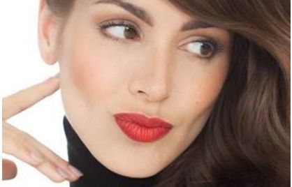 醫(yī)生親手幫您完成手術，專家分享醫(yī)療技術及隆胸案例分析