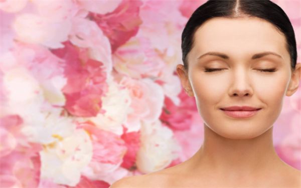 上海伯思立醫(yī)療美容醫(yī)院專家技術(shù)實(shí)力如何？唐毅隆胸成功案例揭秘