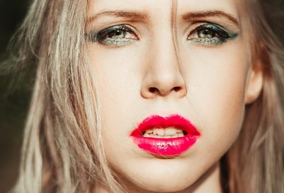 青春煥發(fā)！這個光子美容法帶來的令人驚訝的年輕效果