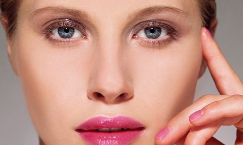 北京隆鼻哪位醫(yī)生口碑好？價格咋樣？韓興斌vs趙志偉權(quán)威比較，附價格清單為參考