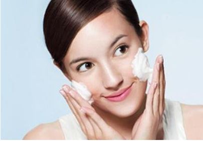 曹棟弼技術(shù)，韓籍醫(yī)生詳細(xì)信息揭秘，磨顴骨手術(shù)成功案例和費(fèi)用攻略！