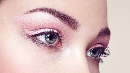 深度解析上海藝星玻尿酸的真實(shí)效果與專業(yè)醫(yī)師技巧，鼻部整形成功案例拋光亮相