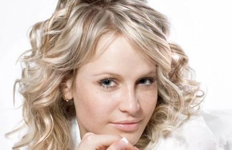 感受奶液的溫柔，嘗試牛奶洗顏的3種有效方法！