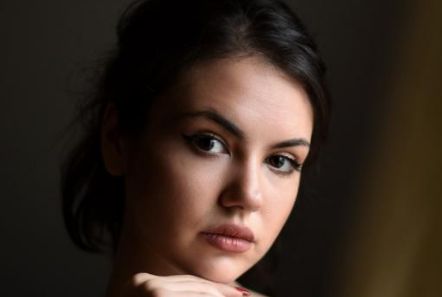 雙眼皮修復(fù)專家劉風卓VS魏志香：誰的技術(shù)更勝一籌？