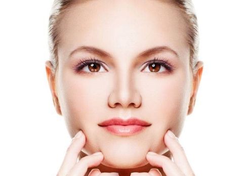 沈陽(yáng)隆鼻醫(yī)生王松：口碑好技術(shù)佳，為你打造精致美鼻