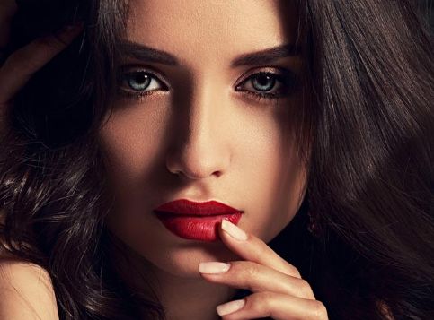 杭州哪個醫(yī)院割雙眼皮好？