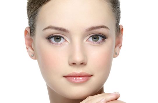 金薇整形外科：探秘獨特技術(shù)，領(lǐng)略鈦提升與唇部整形的神奇魅力