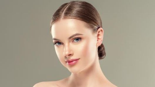 重慶星榮整形外科醫(yī)院專家李世榮醫(yī)生：專業(yè)技術(shù)、良好口碑讓你值得信賴