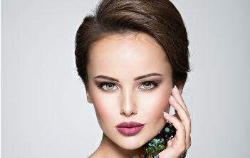 重慶美蓮整形醫(yī)院醫(yī)生技術出色，讓您擁有美麗容顏！