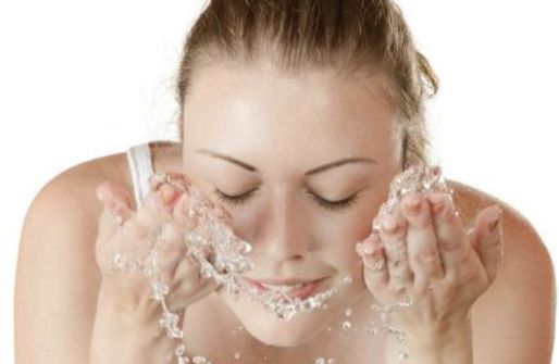 重慶藝星整形美容醫(yī)院專家團隊深度分析：技術(shù)實力與服務(wù)質(zhì)量如何