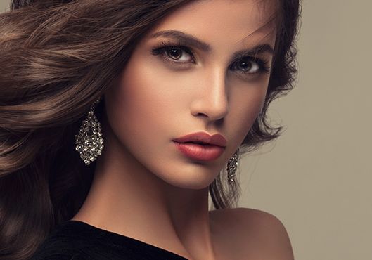 長沙市內(nèi)哪些醫(yī)療中心提供整形手術(shù)服務(wù)？