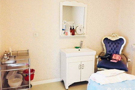 銀川鵬愛(ài)悅己醫(yī)療美容門(mén)診部