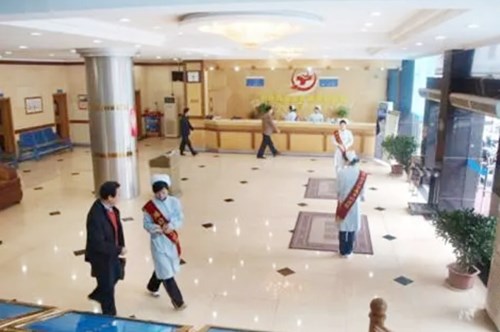 廣州鴻業(yè)皮膚病整形?？漆t(yī)院