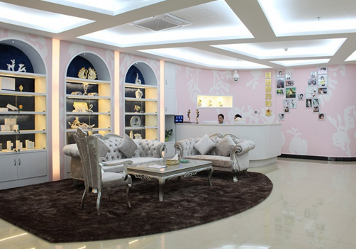 ?？诿梨箩t(yī)療美容門(mén)診部