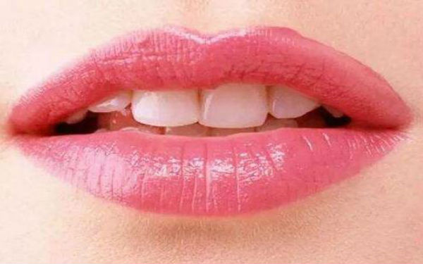 南寧鼻唇溝注射玻尿酸醫(yī)生