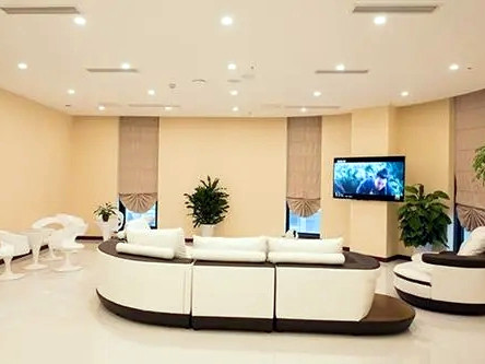 成都景華醫(yī)療美容門(mén)診部