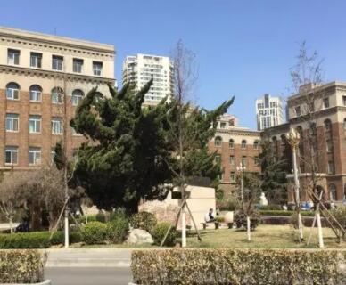 大連大學(xué)附屬中山醫(yī)院