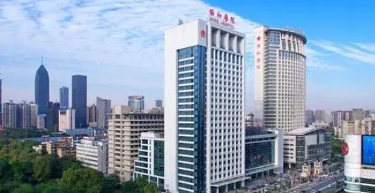 武漢同濟(jì)醫(yī)學(xué)院醫(yī)院整形美容科