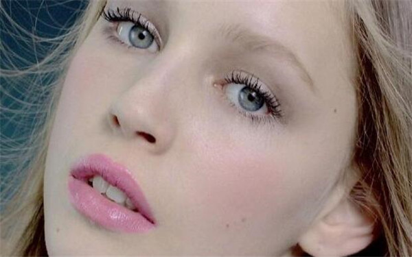 蘇州玻尿酸眼部提拉醫(yī)生