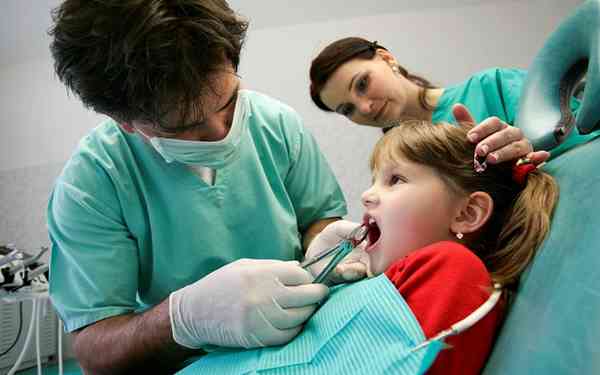 南昌自體軟骨隆鼻整形手術(shù)醫(yī)生