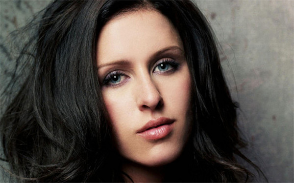 南京割雙眼皮醫(yī)院排行榜前十強，華美首屈一指，其他醫(yī)院有何選擇？