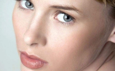 廣州治療痘痘整形醫(yī)院排行前六：這些皮膚專家必?cái)≈x！