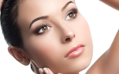 福州隆鼻醫(yī)院綜合對比：海峽vs名韓，擊穿你的心理防線