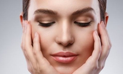 青島哪家雙眼皮醫(yī)院位列榜首？幸芳醫(yī)學(xué)整形醫(yī)院驚艷霸榜！