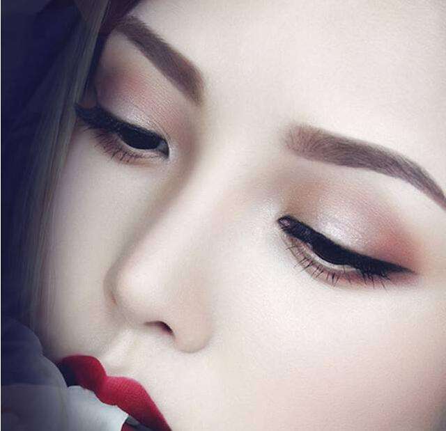 蘭州隆鼻綜合手術(shù)醫(yī)生