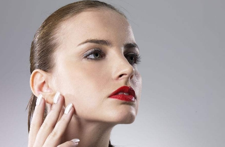 成都腰腹環(huán)吸豐胸手術(shù)哪家醫(yī)院專業(yè)可信？2023年成都腰腹環(huán)吸豐胸美容醫(yī)院前10強測評！