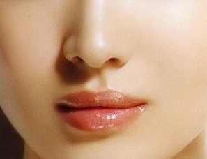 大連沙醫(yī)生整形假體隆鼻