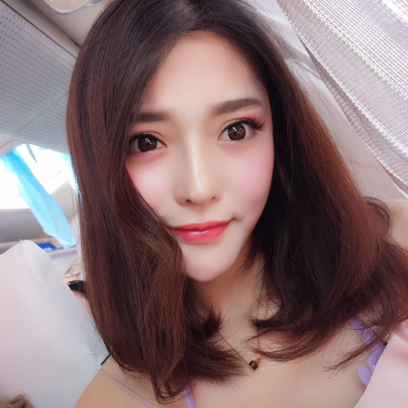 鄭州童一顏整形醫(yī)生李永勝做假體隆鼻+耳軟骨隆鼻案例效果對(duì)比圖