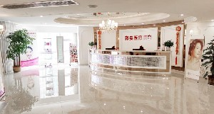 深圳薇姿整形假體隆鼻手術(shù)有何優(yōu)勢？有哪些風(fēng)險(xiǎn)？